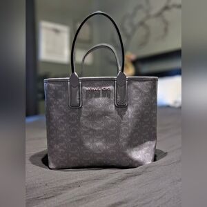 Michael Kors Mini Hand Bag - Lavender